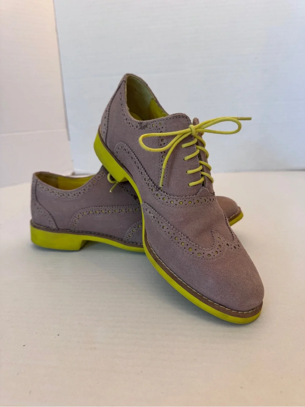 Cole Haan Womens Alisa Oxfords Taupe Suede Neon Yellow Brogue Wingtip Size 9.5